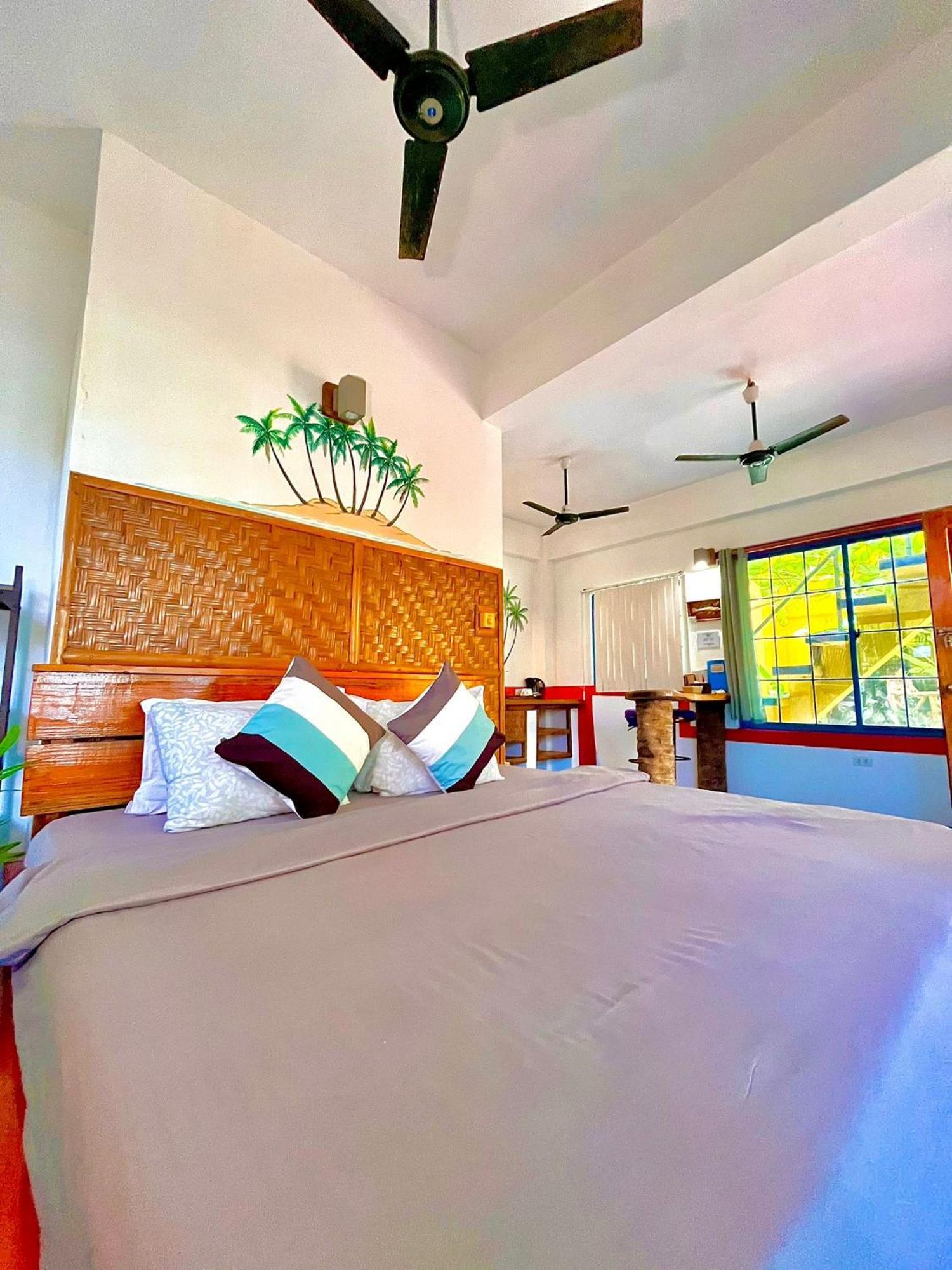 Apo Diver Beach Resort 圣胡安 外观 照片